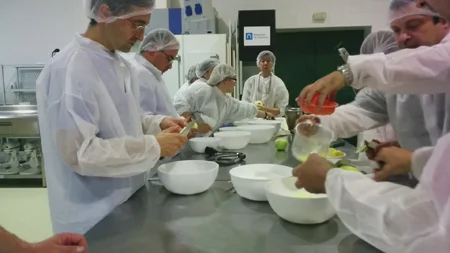 Finaliza el curso de conservas artesanales de frutas 2014