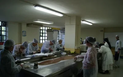 Concluye con exito el Curso taller de elaboraciones de chocolate abril 2014