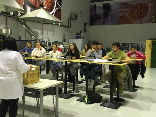 Actividad Aula-Empresa: Taller de café en el Aula del Café Actividad Aula-Empresa: Taller de café en el Aula del Café