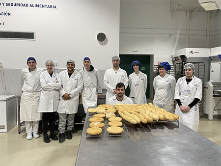 Actividad Aula-Empresa: Aprendizaje en el sector de panadería y pastelería Actividad Aula-Empresa: Aprendizaje en el sector de panadería y pastelería
