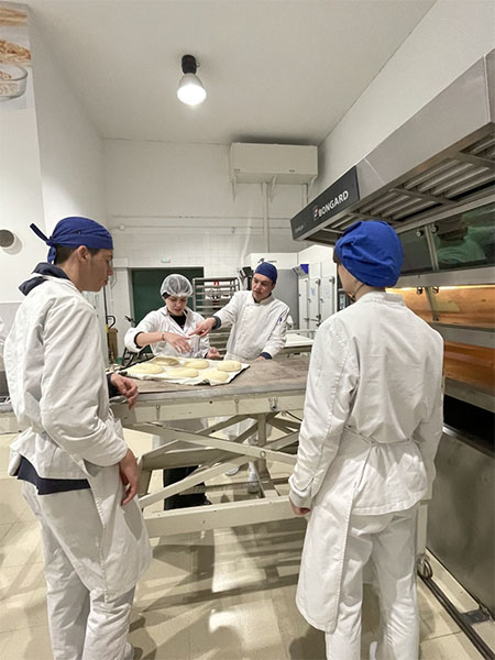Aprendizaje en el sector de panadería y pastelería Aprendizaje en el sector de panadería y pastelería