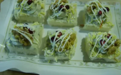 Canapé de queso azul y nueces