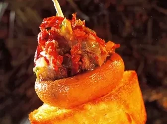 Pincho de champiñón con jamón