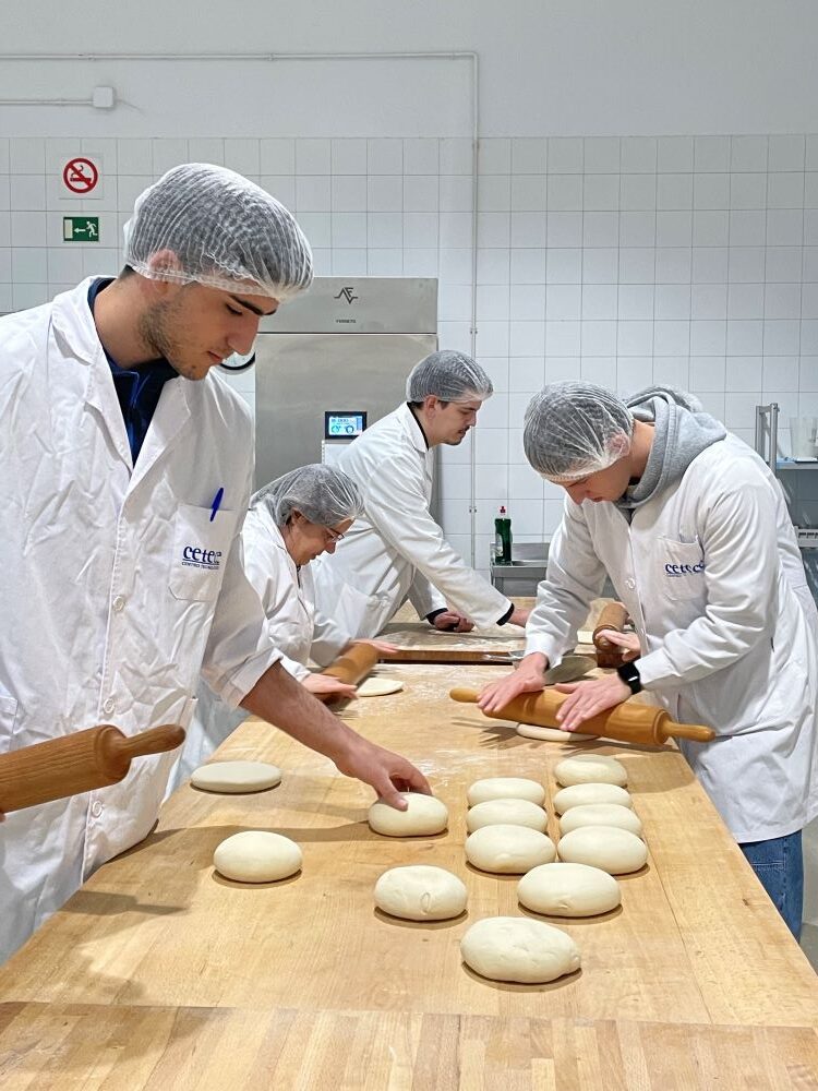 Aula empresa: Los antiguos alumnos de CETECE se convierten en profesores