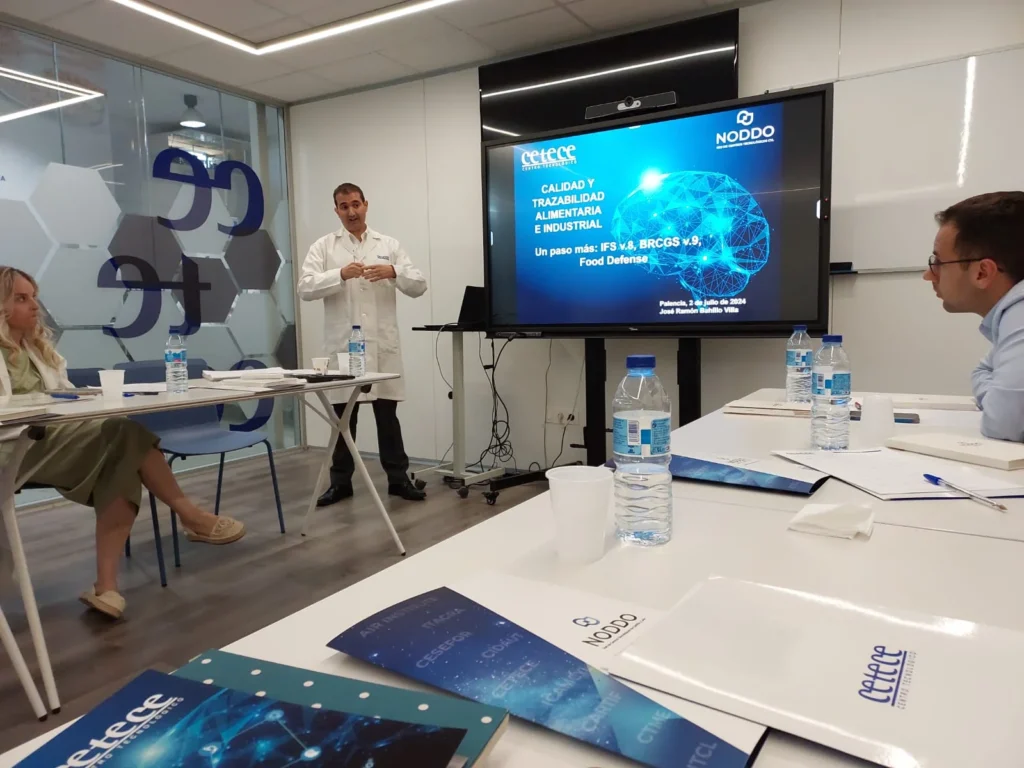 Calidad alimentaria e industrial en la visita intercentros al CETECE Calidad alimentaria e industrial en la visita intercentros al CETECE