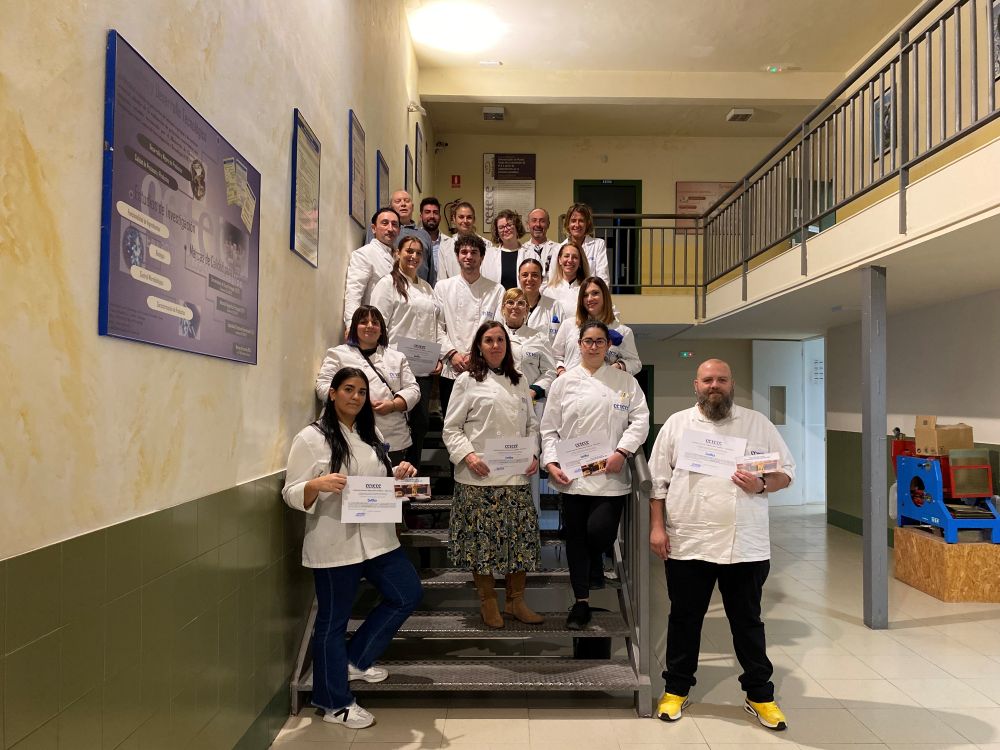 CETECE celebra la clausura del programa mixto con una competición gastronómica entre sus once graduados