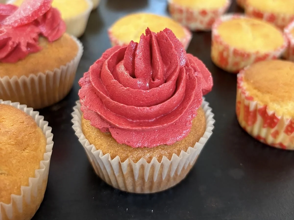 Dulce San Valentín en CETECE:  creatividad y sabor en nuestro obrador