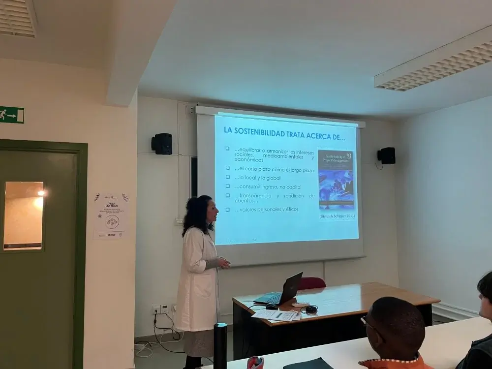 Aula Empresa: sesión de sensibilización medioambiental