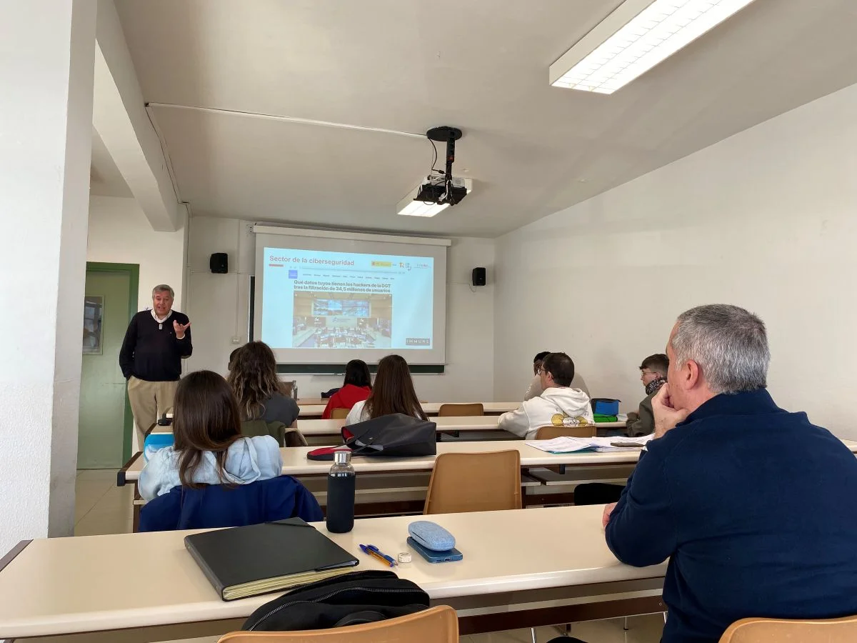 La ciberseguridad entra en las aulas de CETECE para preparar a nuestro alumnado ante los retos digitales