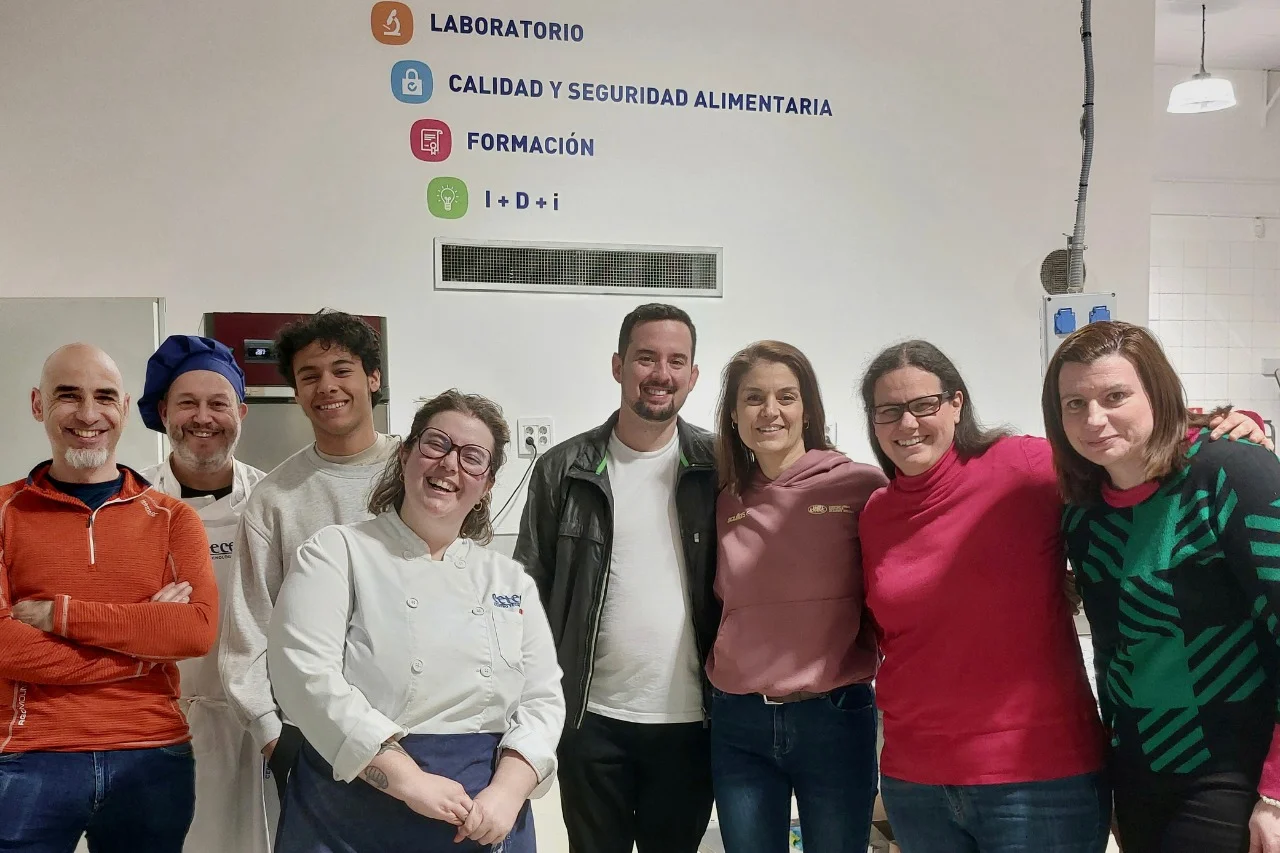 ¡Manos a la masa! El curso de pizzas caseras triunfa en CETECE