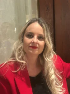 Dª. Ana Rosa García,